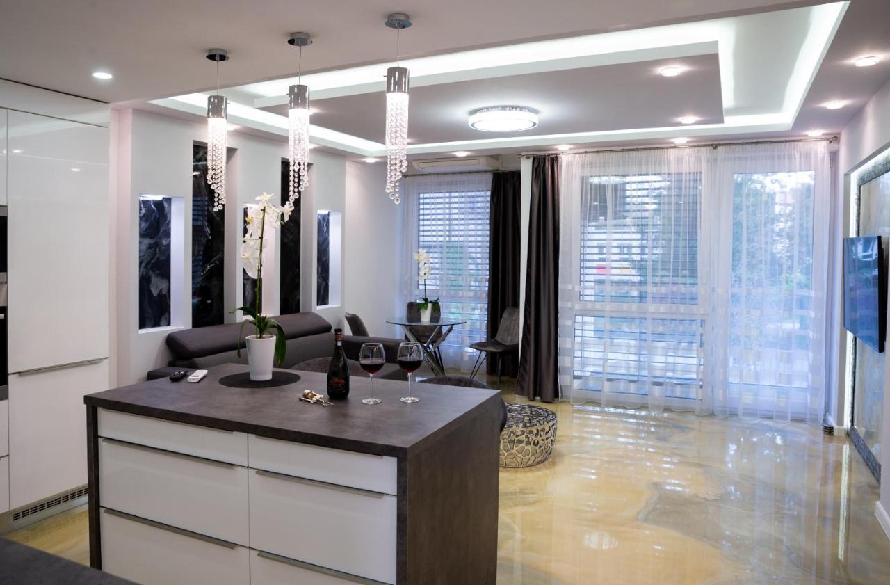 Dream Apartman 3 With Free Parking Γκιόρ Εξωτερικό φωτογραφία